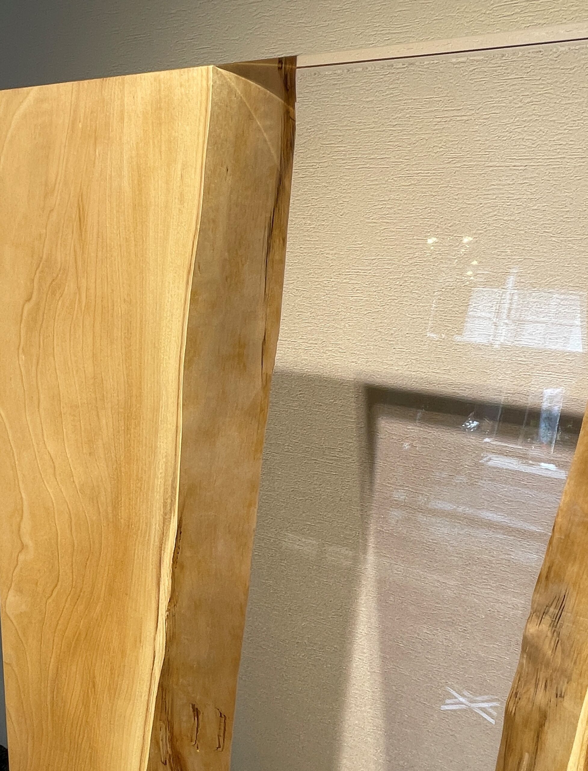栃（トチ） | 天然木一枚板のレジンテーブル専門店MURUI｜天然木一枚板のレジンテーブル専門店 MURUI