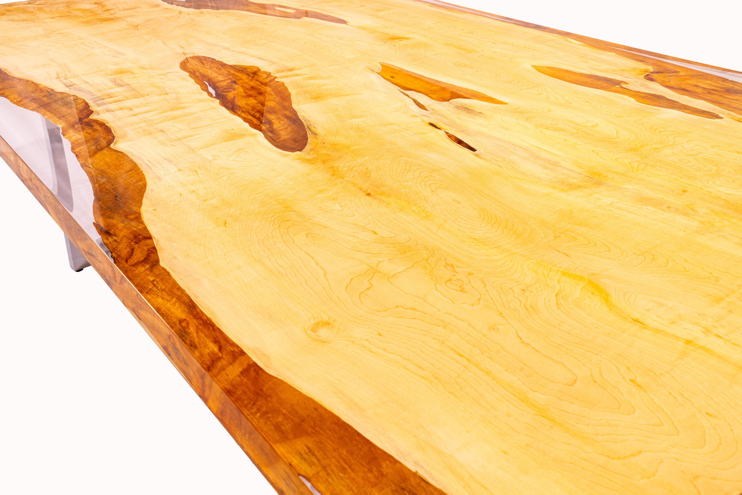 栃（トチ） | 天然木一枚板のレジンテーブル専門店MURUI｜天然木一枚板のレジンテーブル専門店 MURUI