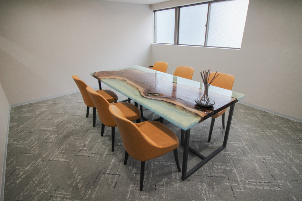 納品事例 | 天然木一枚板のレジンテーブル専門店MURUI